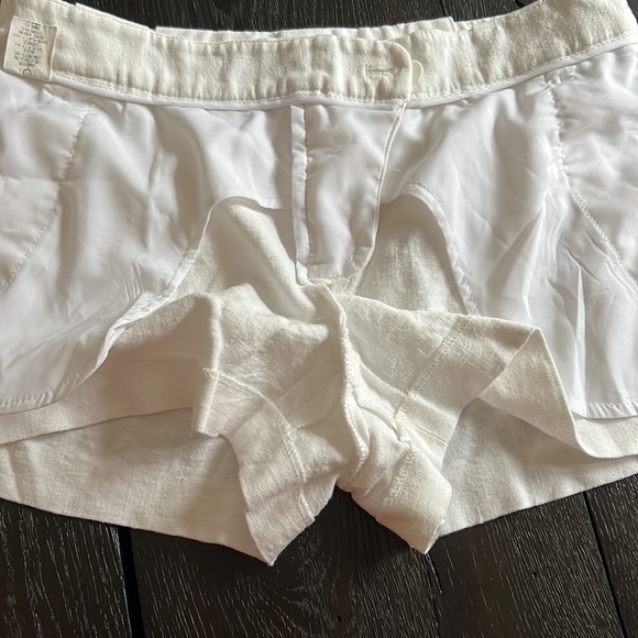 Theory classic linen blend soft white shorts sz 2 - Picture 12 of 12